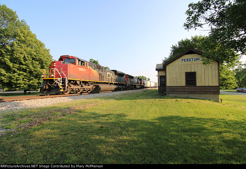 Southbound Passing the Pesotum Depot